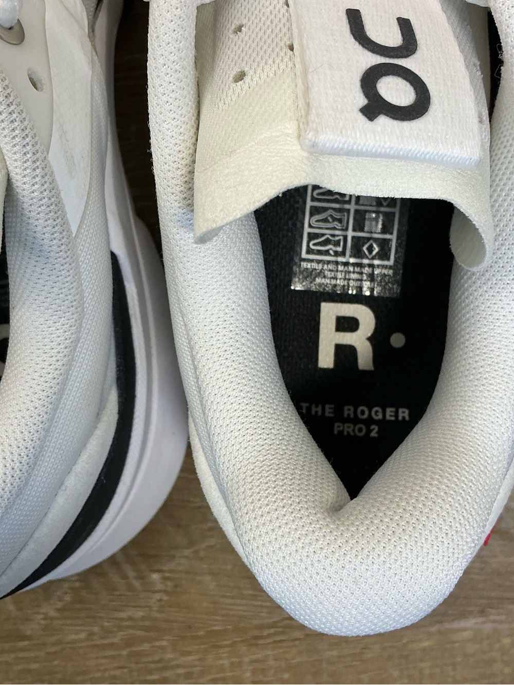 On The Roger Pro 2 Tennis/Pickleball Shoes White and Black Womens Size 7 - Picture 11 of 13